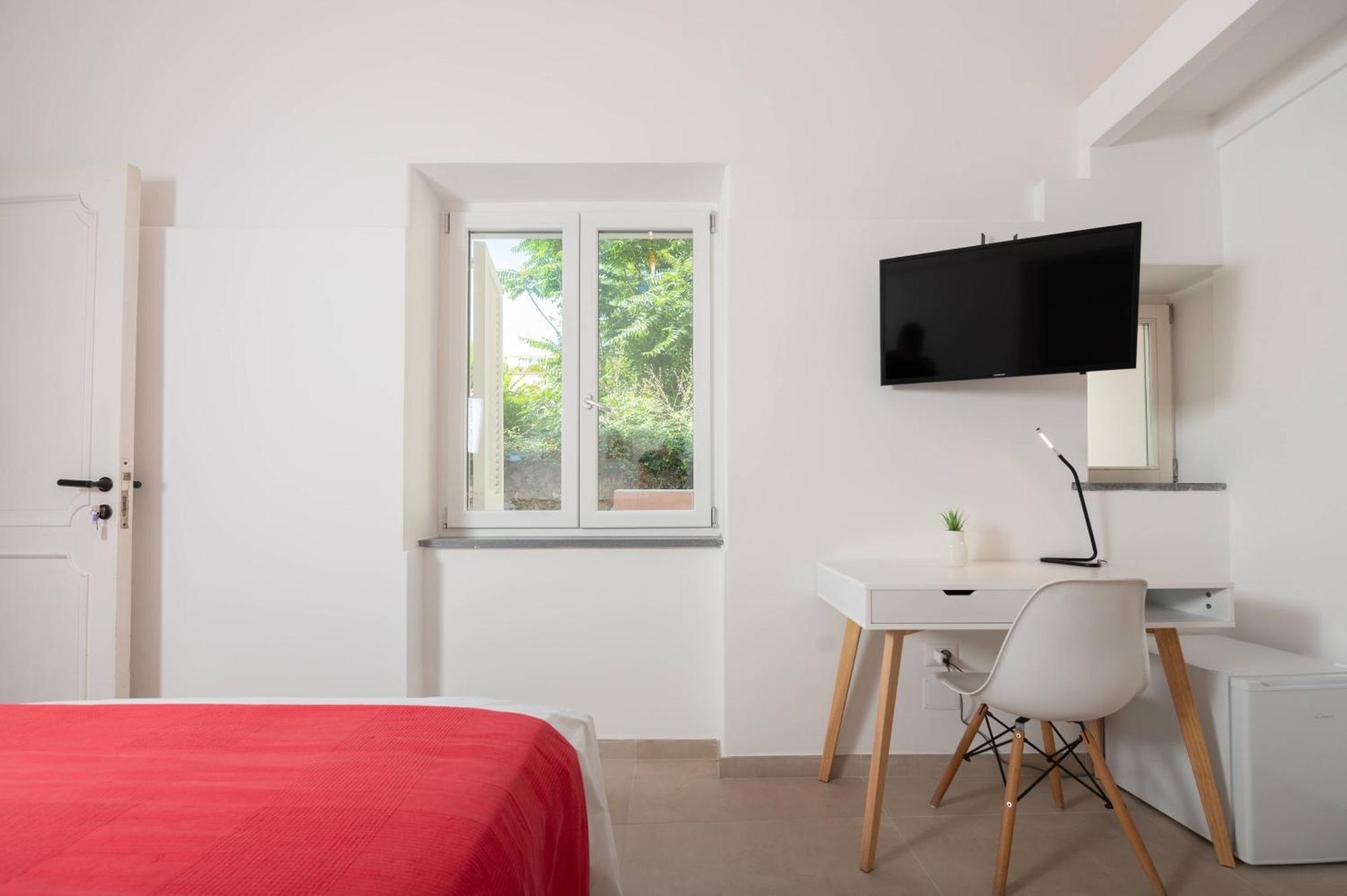 Gioia 13 Rooms & Apartments Procida Exterior photo