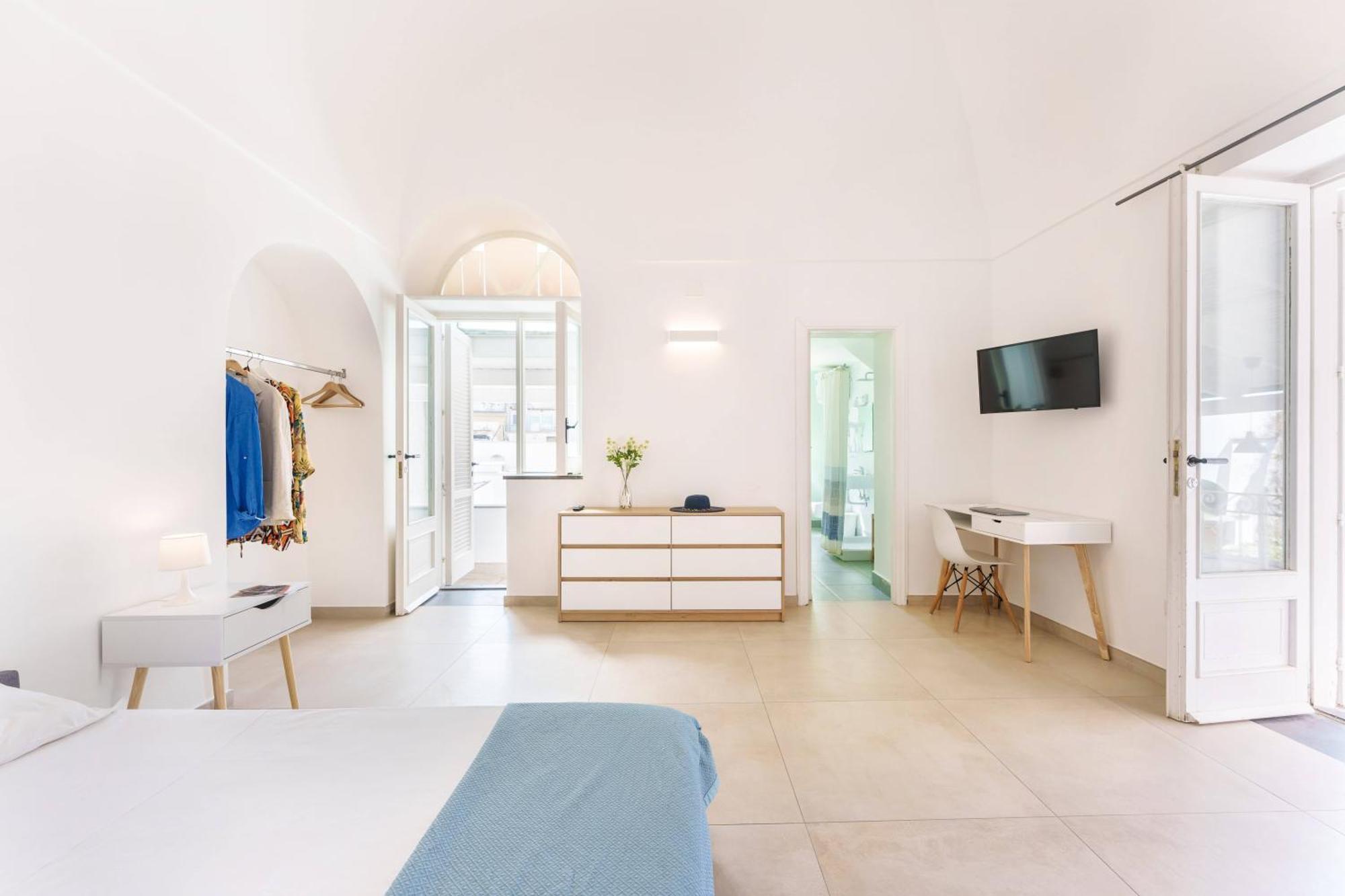 Gioia 13 Rooms & Apartments Procida Exterior photo